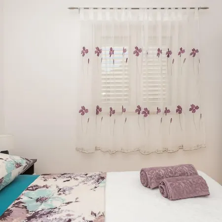 Violet Apartament Makarska